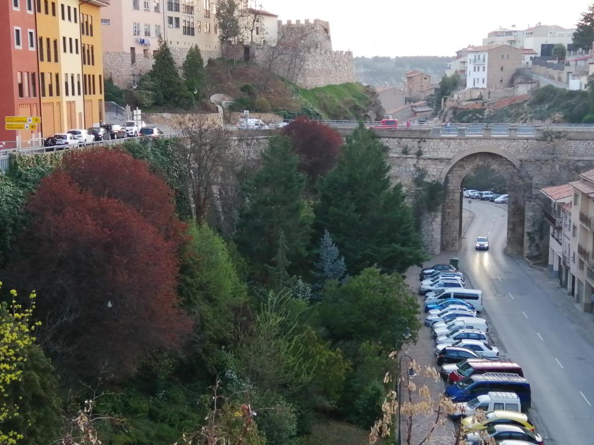 Estudios Los Arcos Teruel Exteriör bild