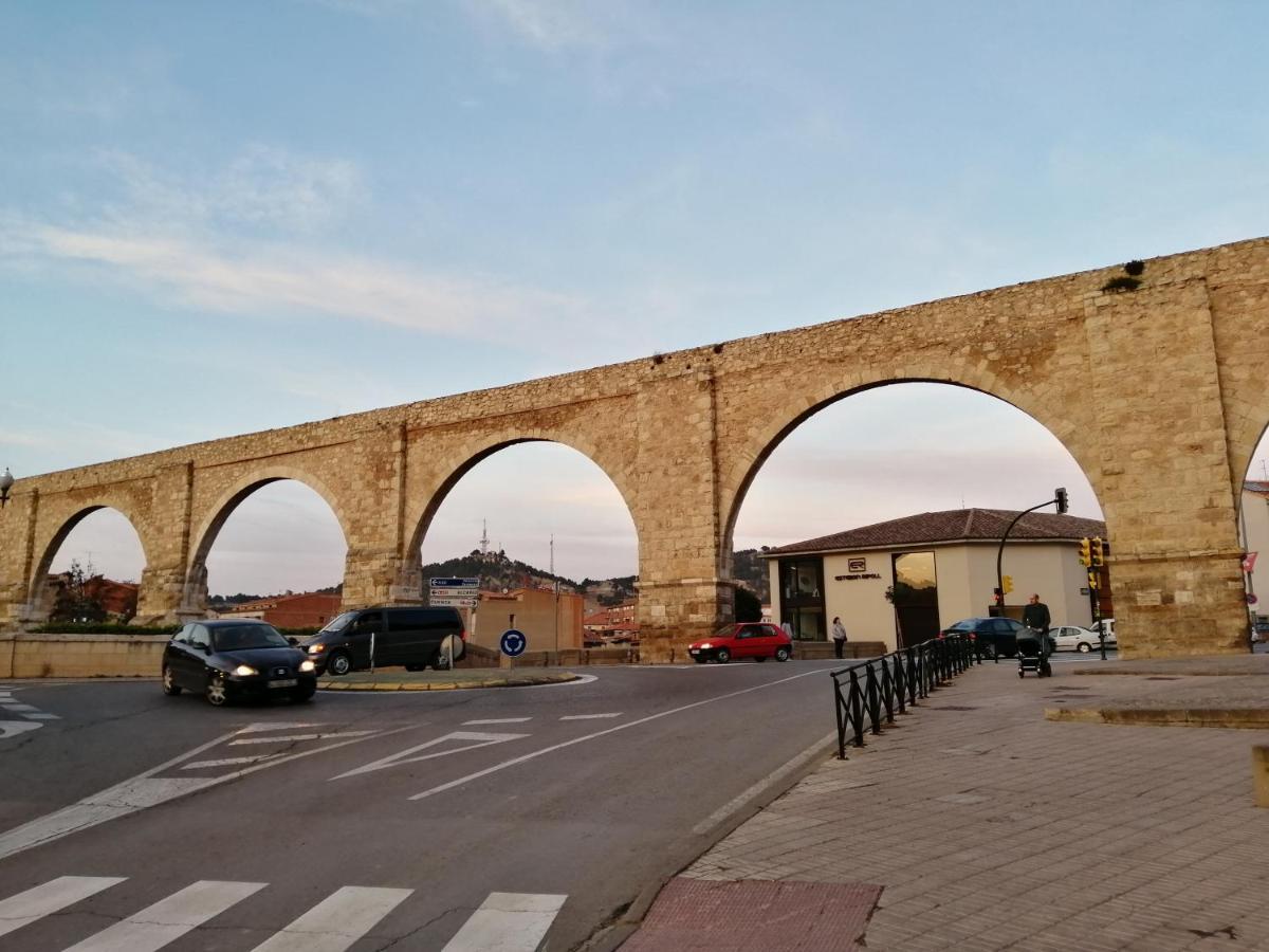 Estudios Los Arcos Teruel Exteriör bild